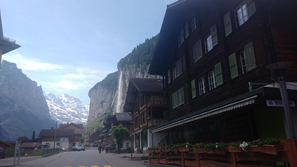 Apartamento Base Cafe Lauterbrunnen Exterior foto