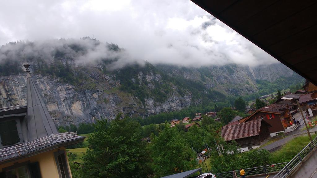 Apartamento Base Cafe Lauterbrunnen Exterior foto