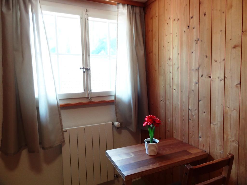 Apartamento Base Cafe Lauterbrunnen Exterior foto