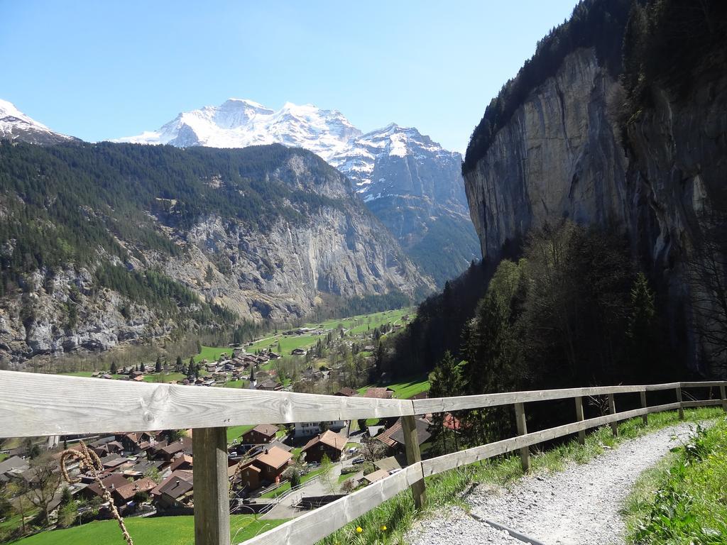 Apartamento Base Cafe Lauterbrunnen Exterior foto