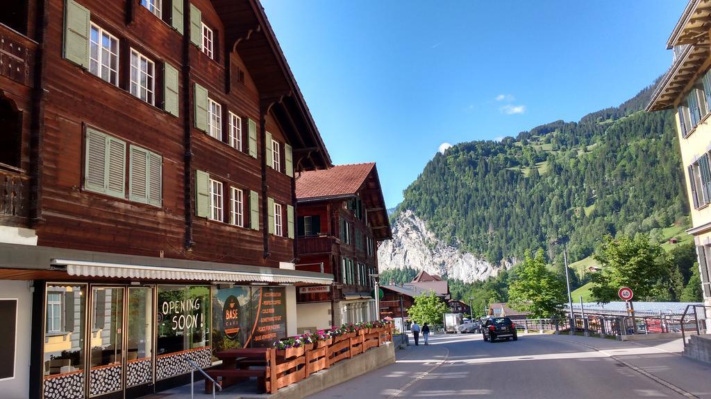 Apartamento Base Cafe Lauterbrunnen Exterior foto